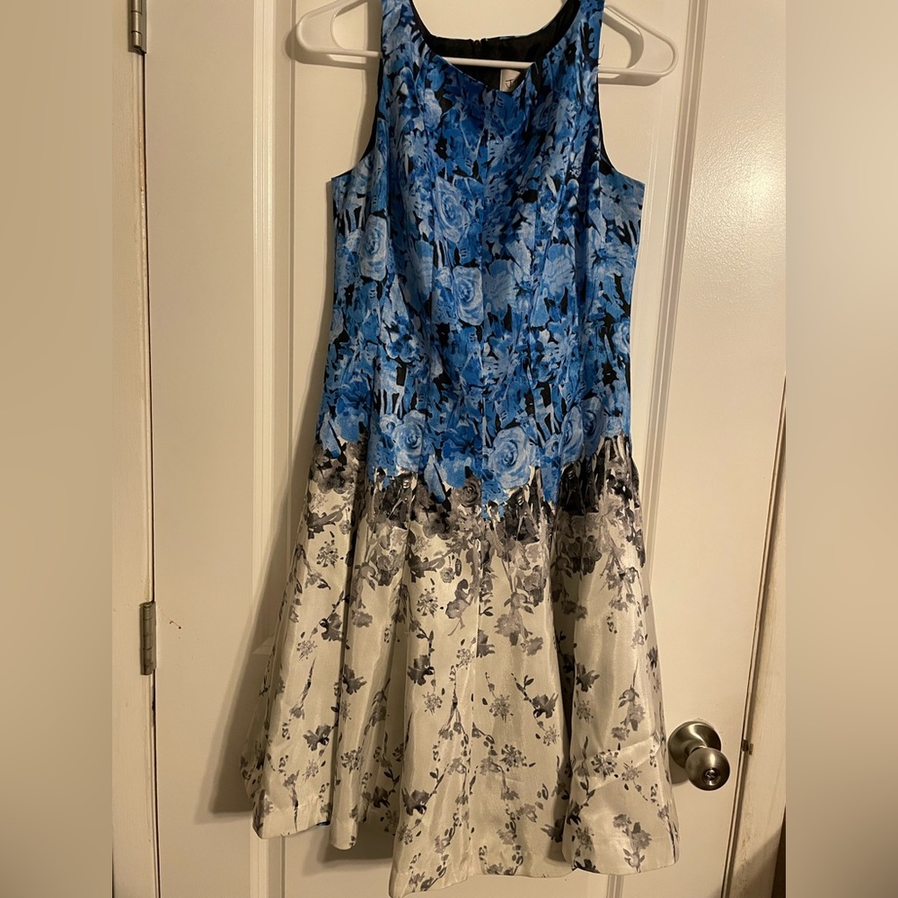 J. Taylor Sleeveless Floral Dress